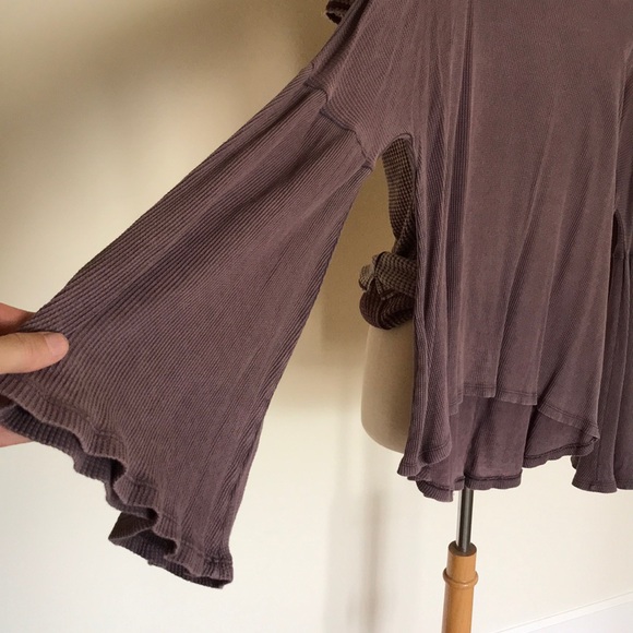 BP Thermal Bell Sleeve Top - Picture 1 of 5